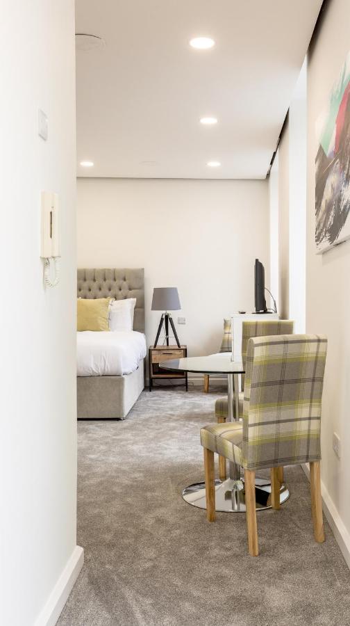 Refurbished Studio Next To The Royal Mile Apartment Единбург Екстериор снимка