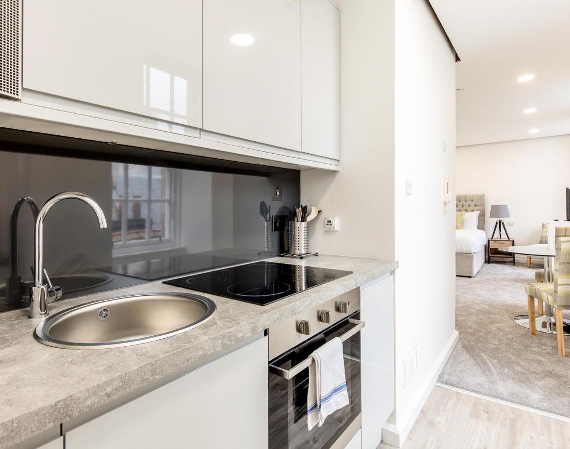 Refurbished Studio Next To The Royal Mile Apartment Единбург Екстериор снимка