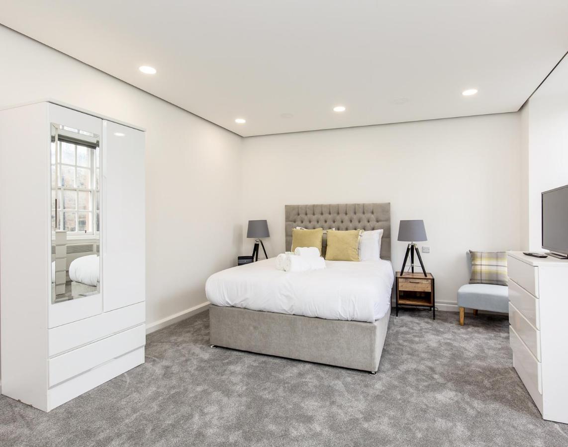 Refurbished Studio Next To The Royal Mile Apartment Единбург Екстериор снимка